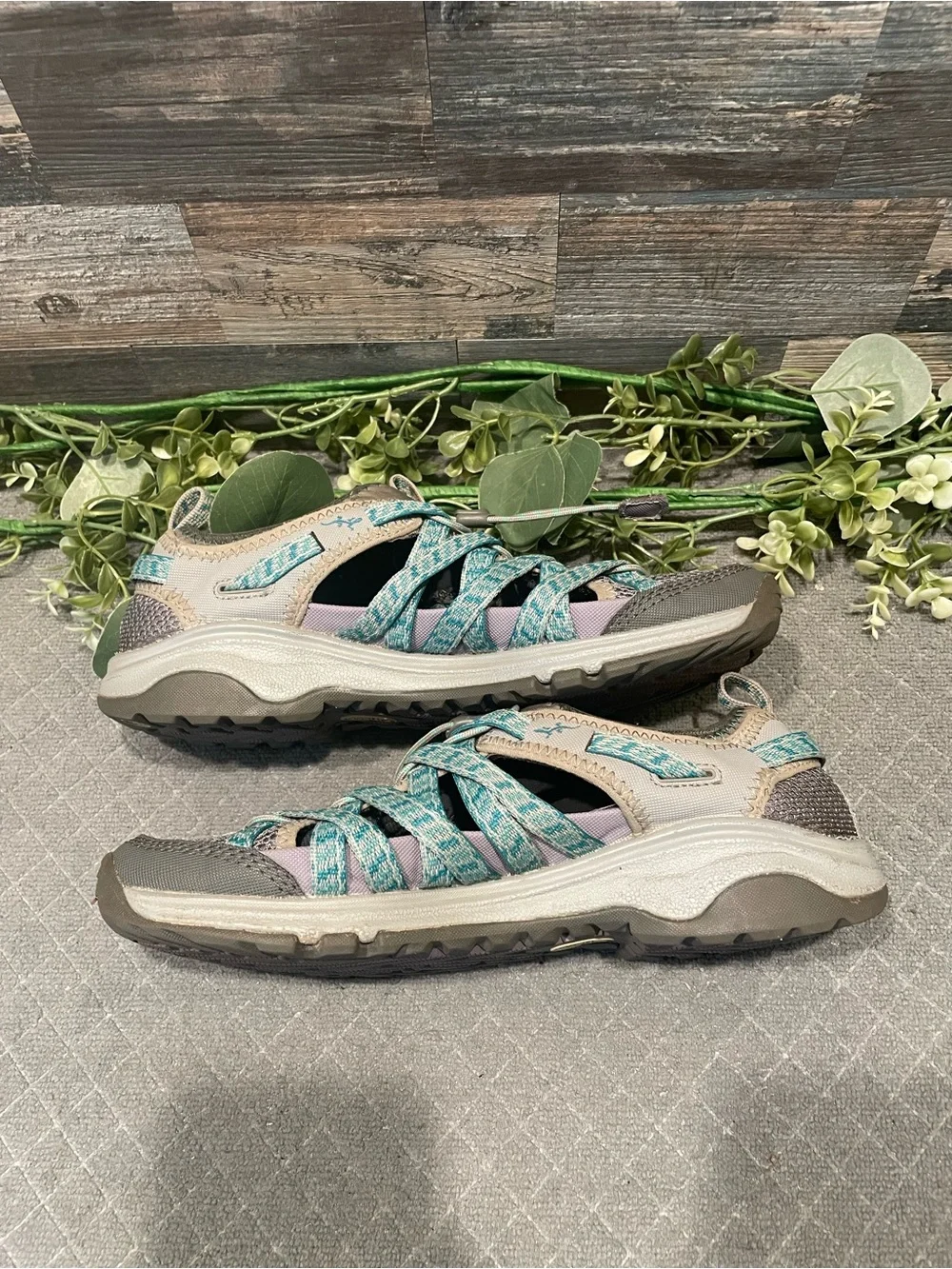 Chaco Outcross Evo Water Hiking Shoes Size 8.5 Women's